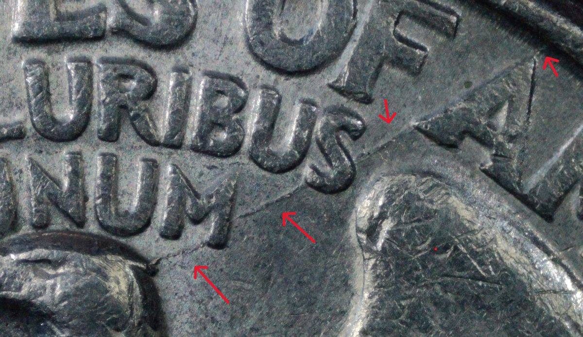 1995-P-Quarter:-Spikehead-With-Reverse-Cracks-And-A-Chip