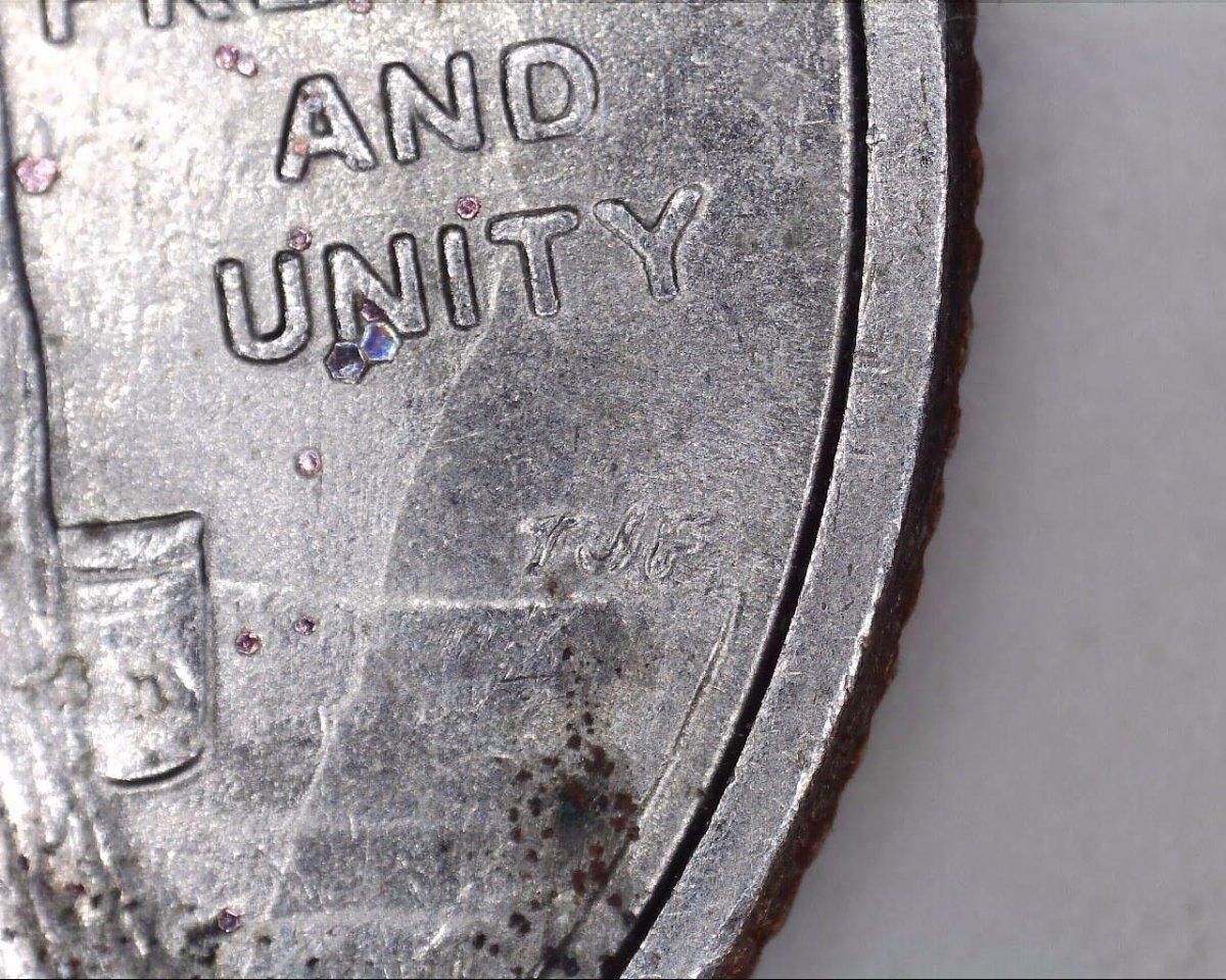2001-P-Vermont-Quarter-Snowing-In-Vermont---Clad-Error?