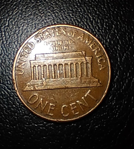 Silver-Colored-Blobs-On-1962-D-Cent?