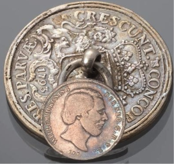 An-Odd-Pair-Of-Portrait-Eight-Reales