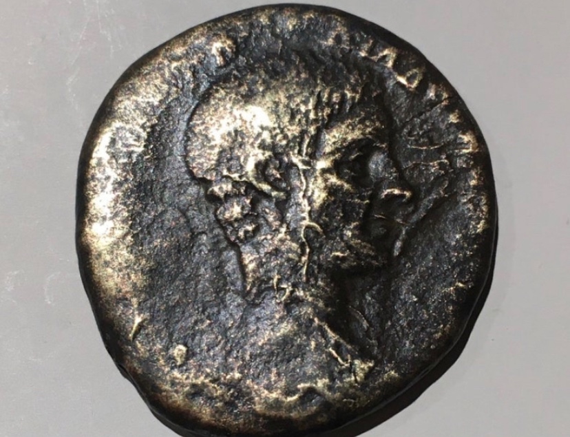 ID-Help---Bronze-Roman-Coin