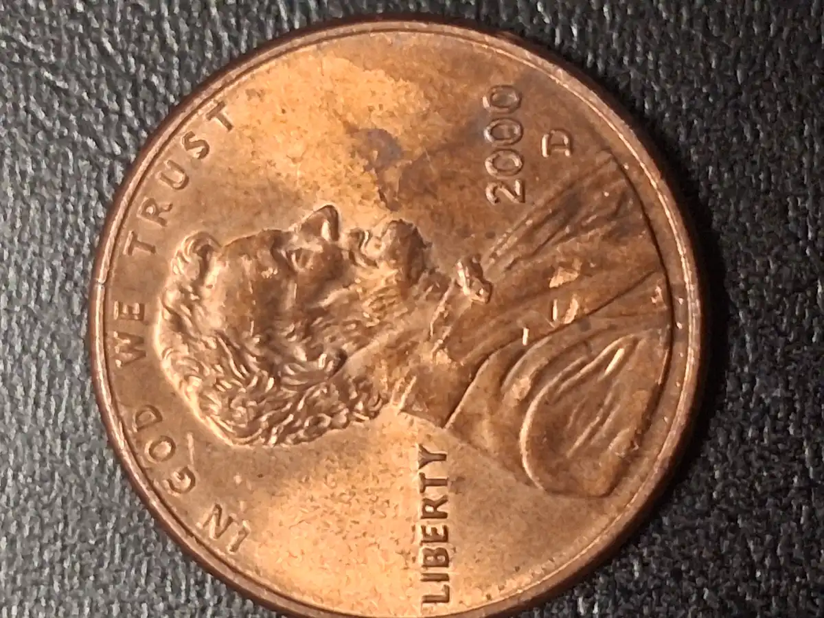 2000-D-Lincoln-Cent---Puckered-Lips-?