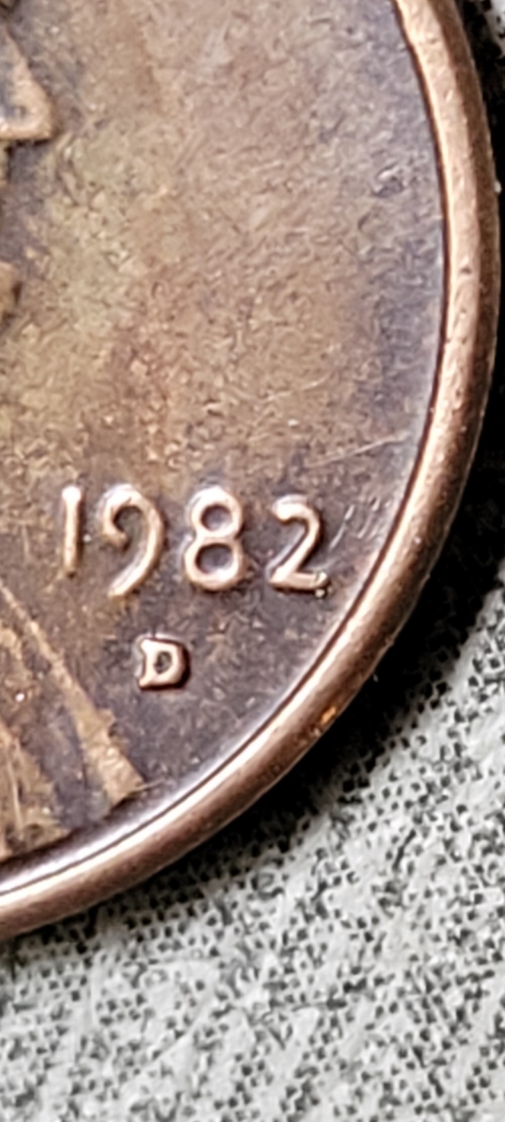 1982-D-Lincoln-Memorial-Cent-Redundant-Question-Small-Date?