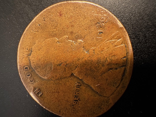 1920-Wheat-Penny-Is-This-An-Error-Or-Something-Not-Mint-Related?