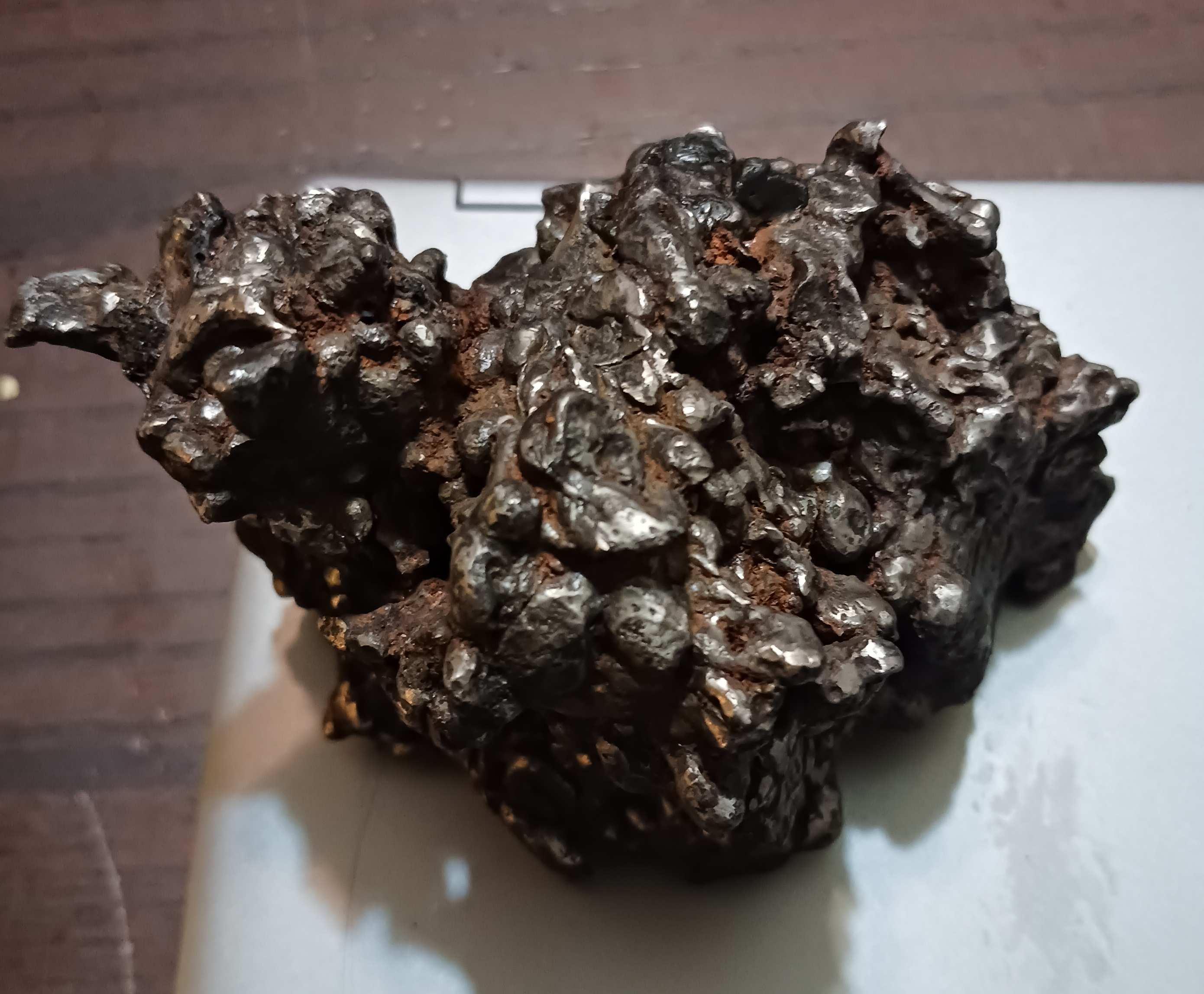 Pieces-Of-Iron-With-Cristal-Rocks-Melted-Them-Together