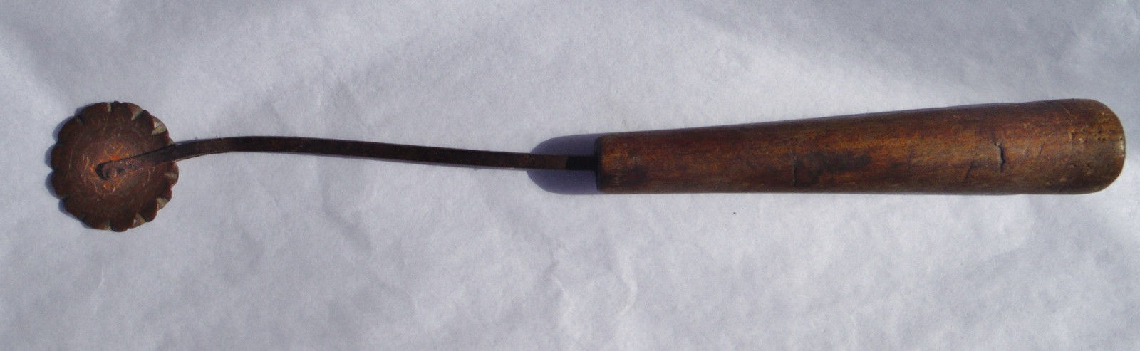 Just-How-Much-Is-An-1850-Cent,-Turned-Pie-Crimper,-Worth?