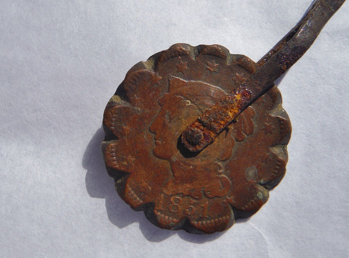 Are-These-Adjustment-Marks-Like-US-Coins?
