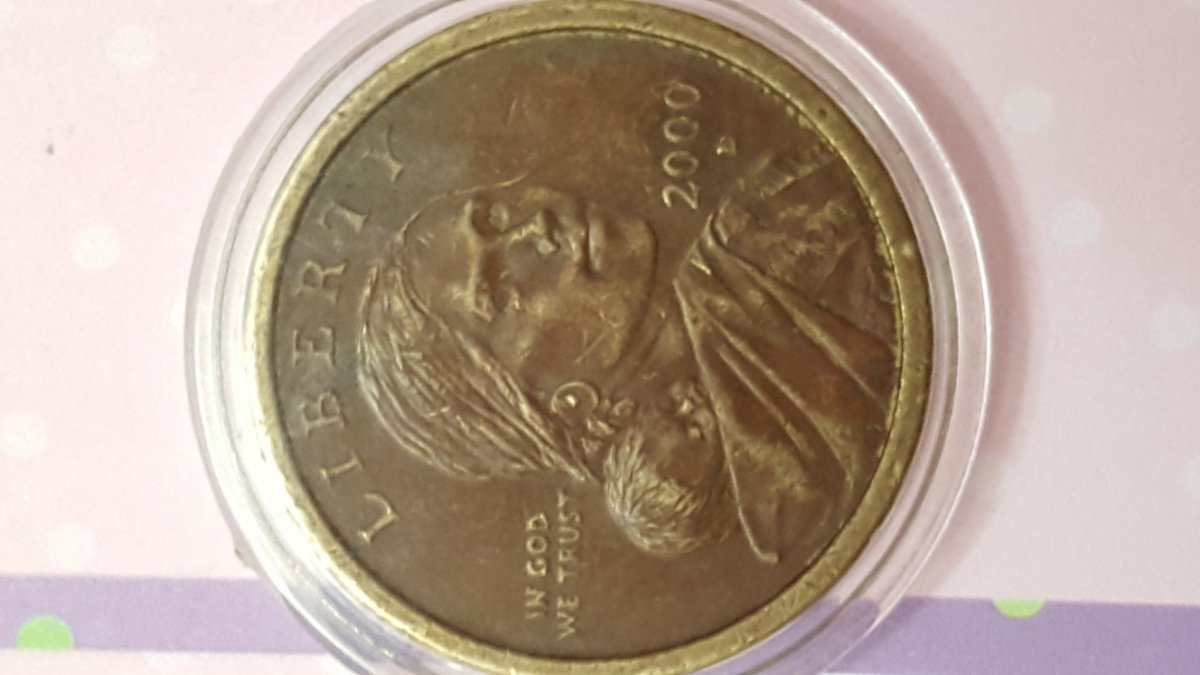 2000-P-Sacagawea-Strange/Amazing-Petipa,-Color,-And-Texture