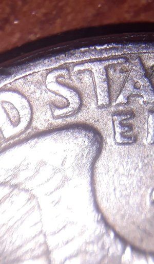 1985-D-Washington-Quarter.-DD-On-Date-And-Letters