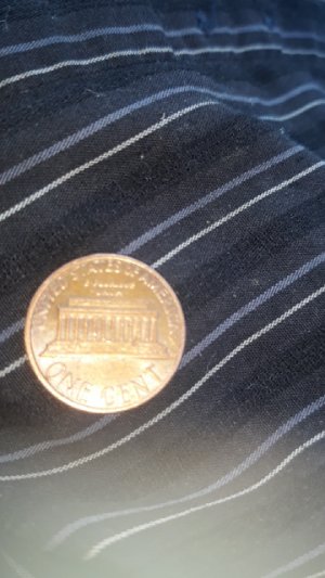 1981-Lincoln-Penny-Off-Center--Error.-Ov-&-Rv