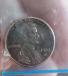 Newbie-Here-W-Small-Collection,-Found-This-1982-D-On-The-Ground-At-A-Gas-Station-3.2-Grams.keeper?