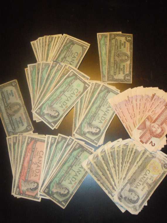 Large-Lot-Of-Banknotes-For-Cheaaaap