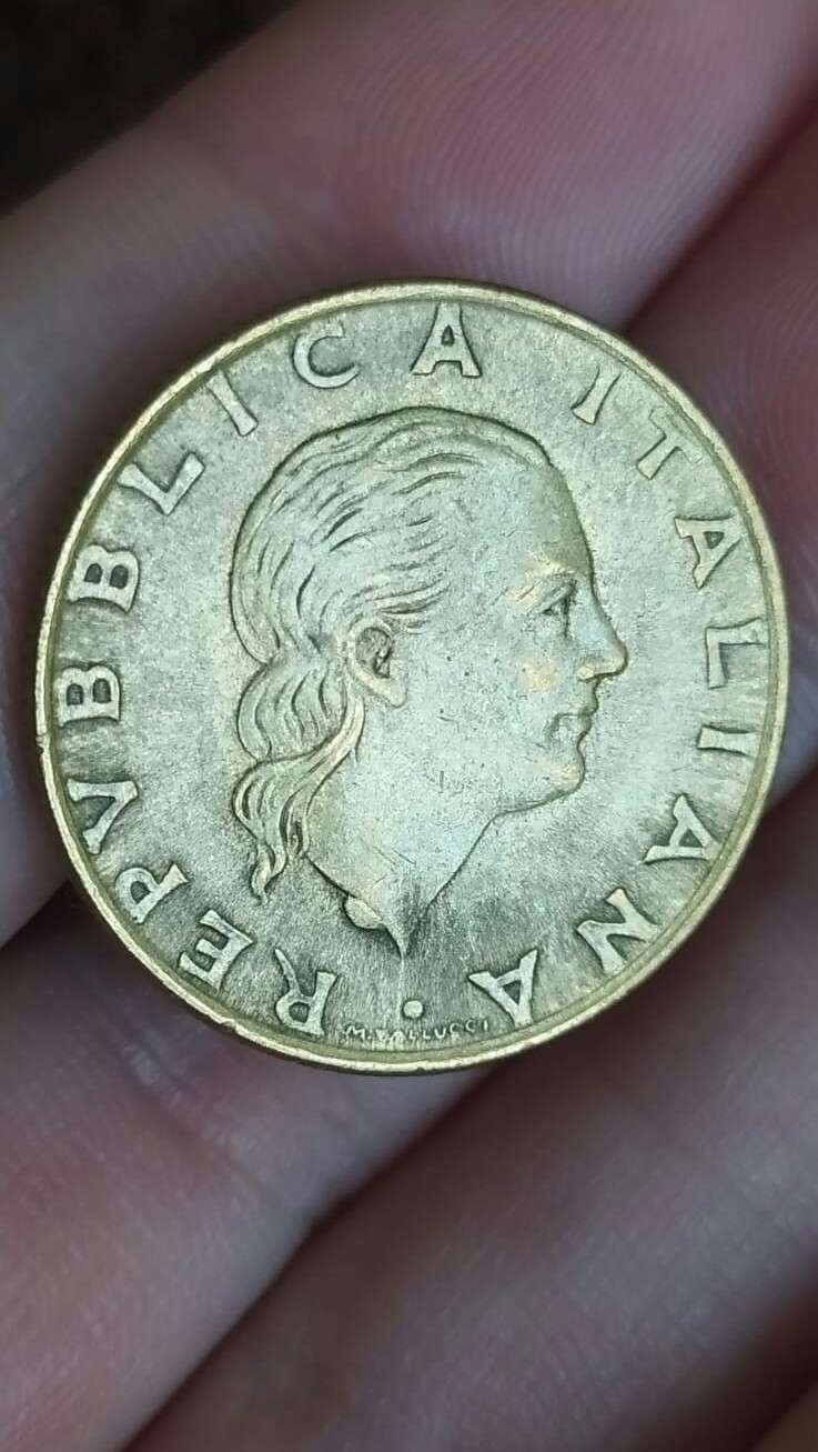 Half-Moon-200-Lira-1978-Coin
