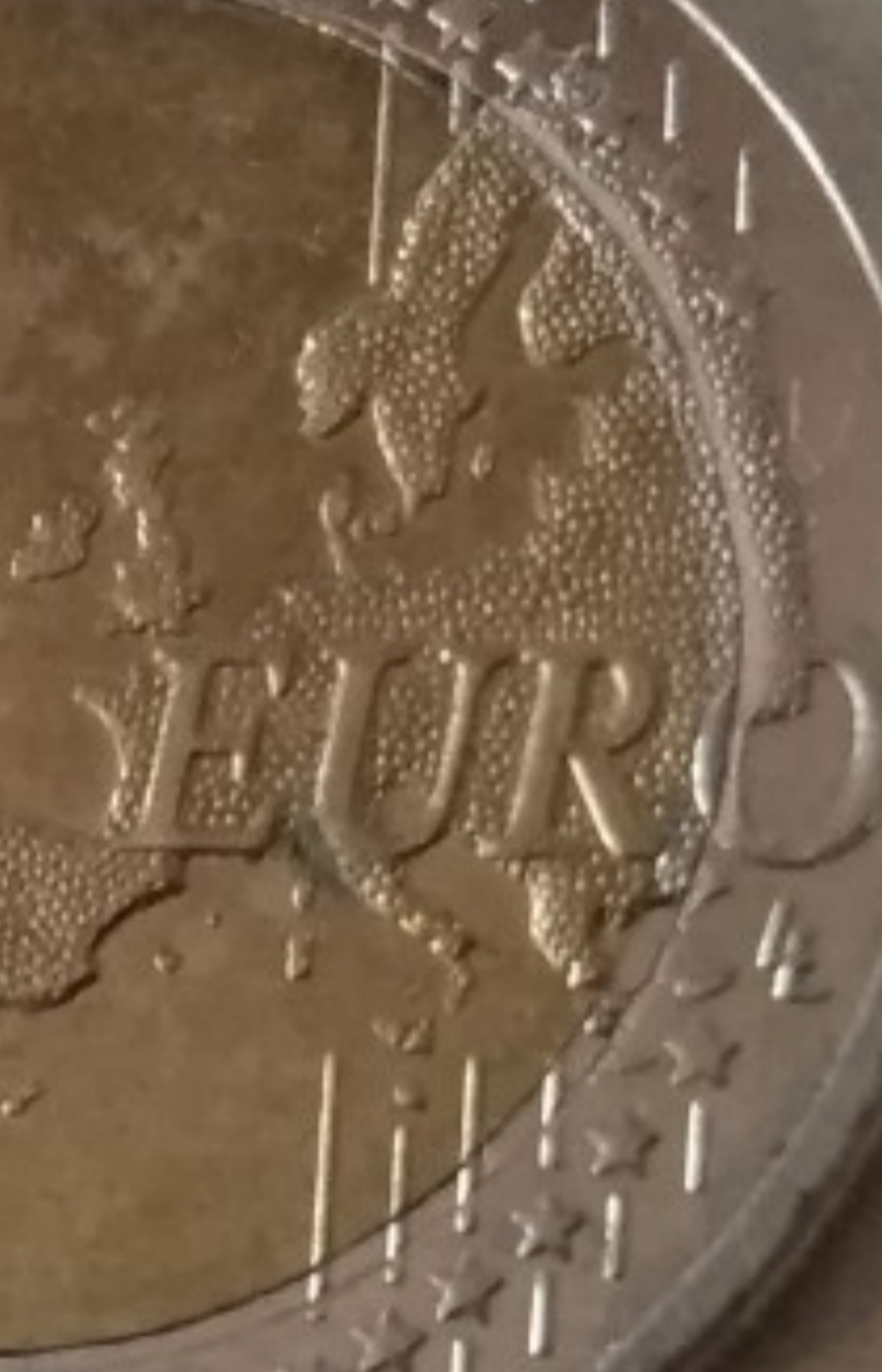 2-Euro-Coin-From-Greece-With-Error