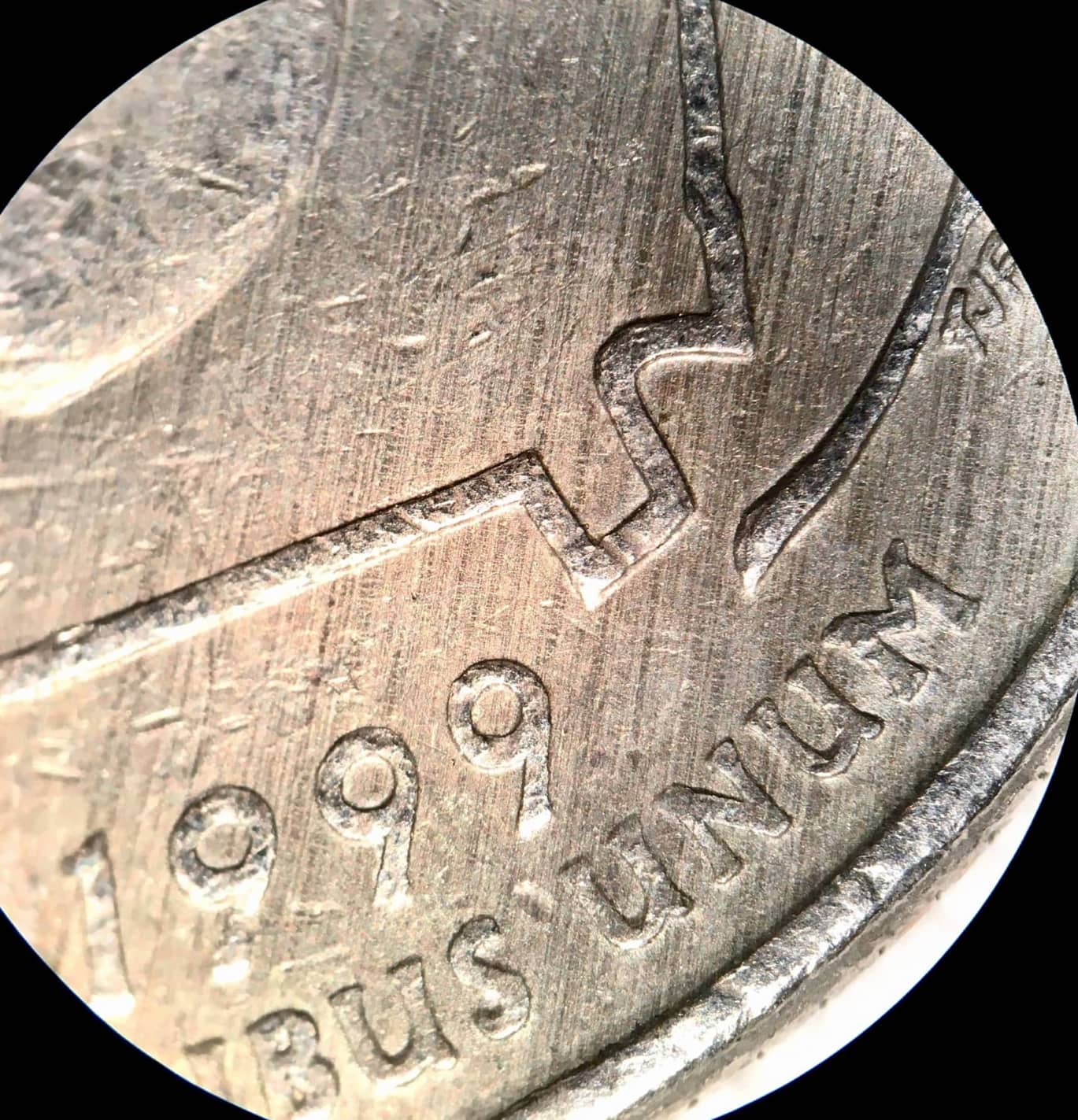 1999-D-Georgia-State-Quarter-With-Striped-Pattern