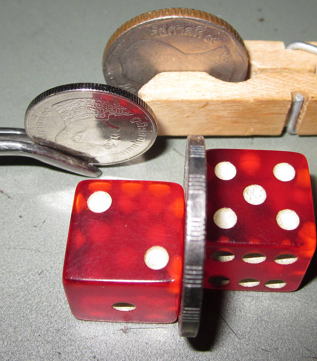 2007-India-5-Rupee-Mule-Or-Fake-Small-Part-Of-Its-Security-Edge-Is-Crude?