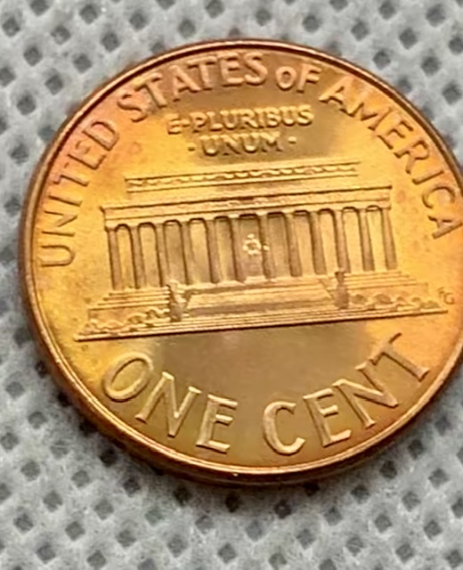 What-Happened-To-Make-This-Beautiful--2-Toned-2001-D-LMC,