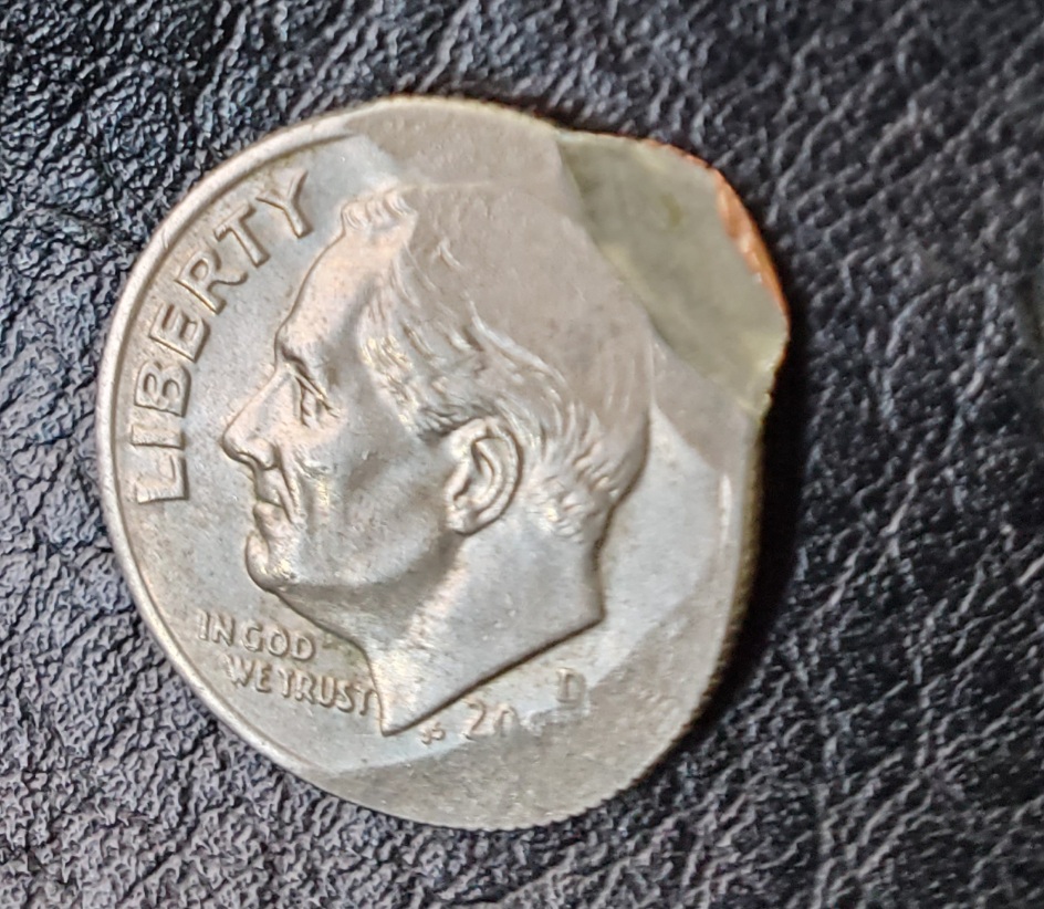 Weird-Dime.-I-Don't-Know-Anything-About-Coin-Errors-But-I-Found-This-Weird-Looking-Dime-20xx-D