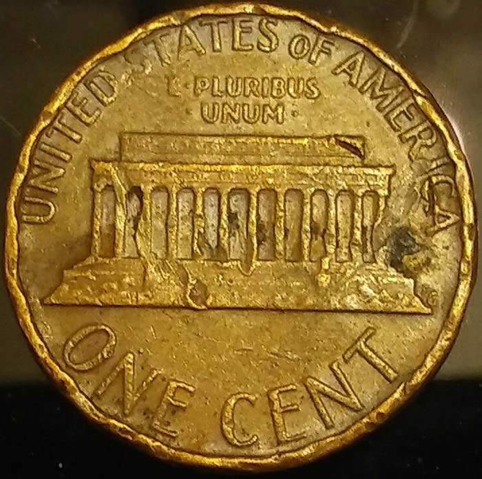 1979-Penny-With-Indented-Scratches/Markings