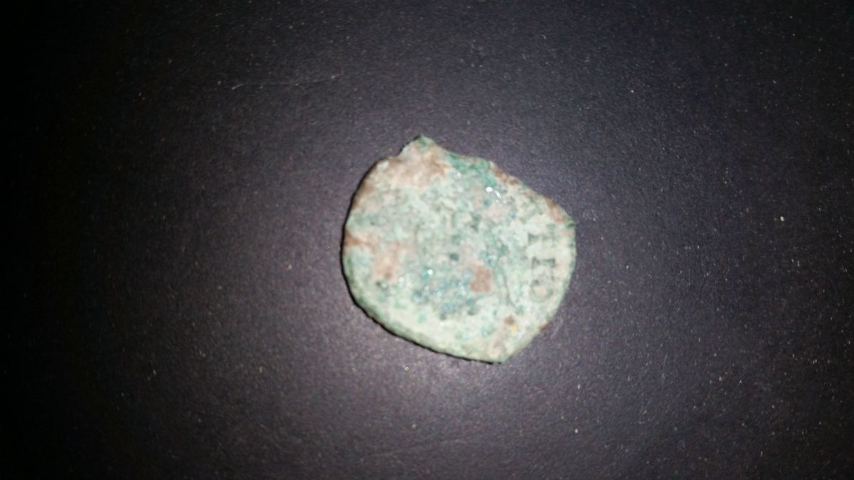 Hi,-Pleasw-Help-Me-To-ID-Small-Roman-Coin