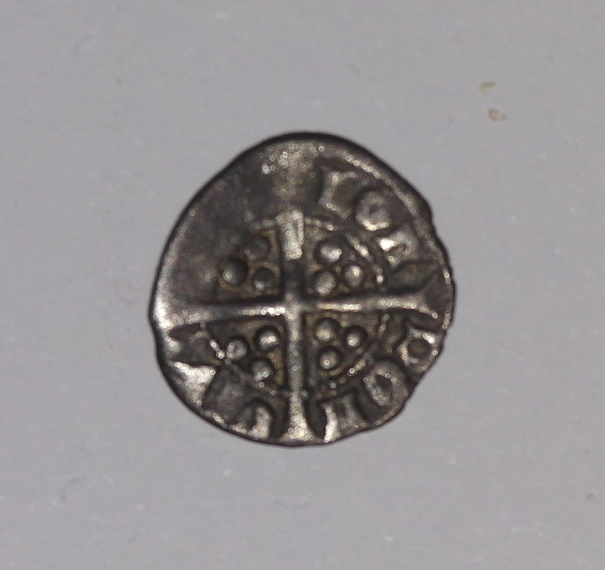 Tiny-Medieval-English-Penny-Or-Halfpenny?