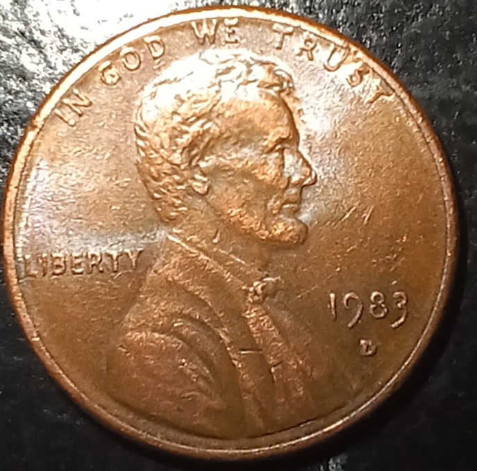 I-Found-This-1983-D-Penny-It-Look-Like-It-Has-Double-In-It-In-Front-Of-Lincoln's-Face