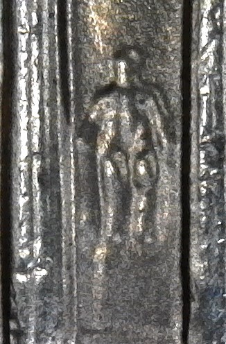 2004-D-LMC.-DD-Knees.-No-Listing