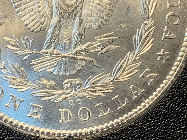 1878-CC-Top-Right-Touching-Variation?