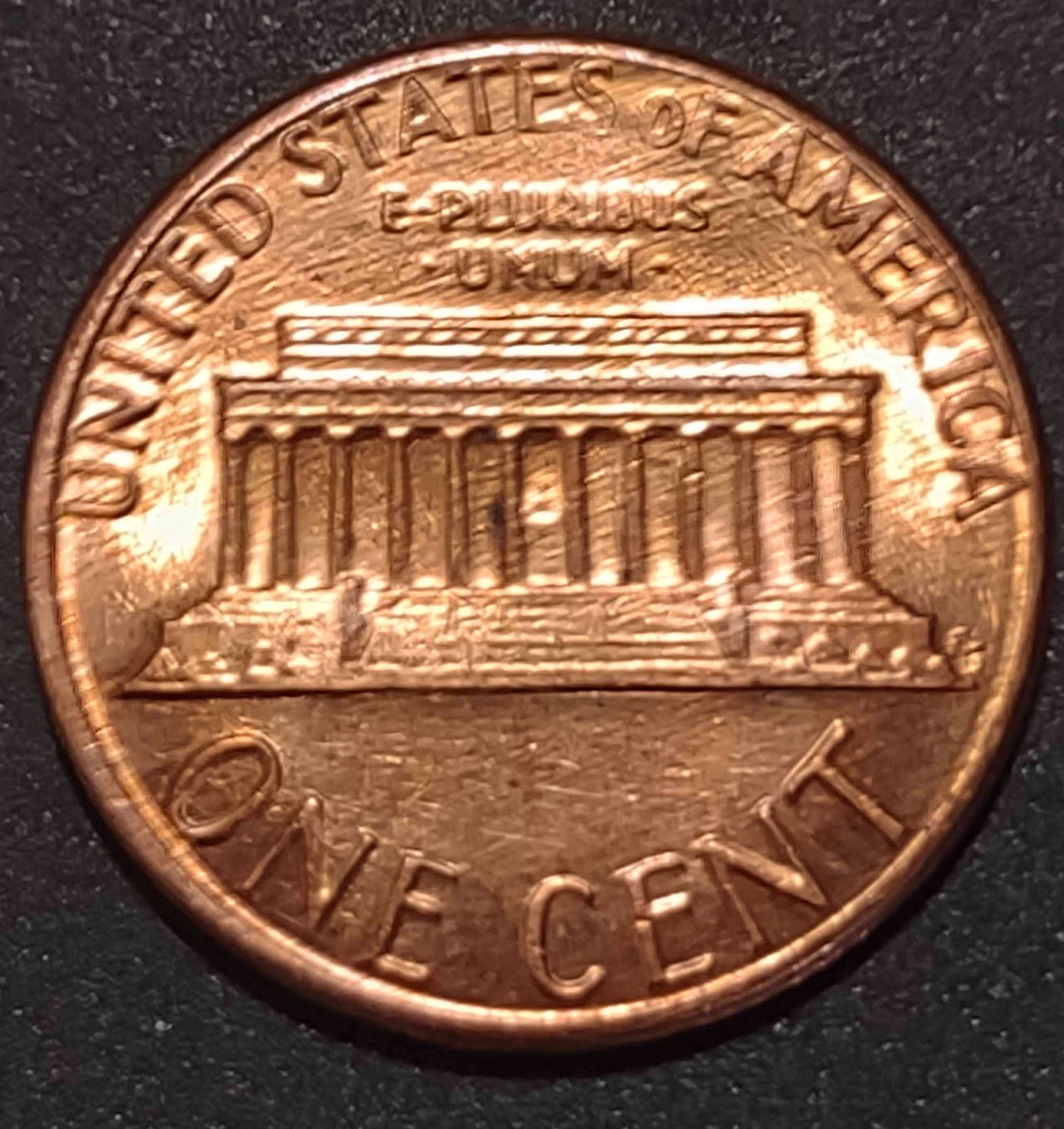 1985-LMC.-Die-Clash.-Double-Image-And-Pillers-Showing-On-Obverse.do-These-Have-Any-Value.thanks-Bent