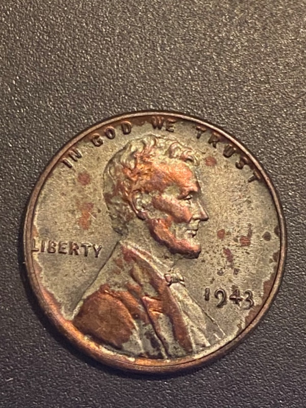 1943---Lincoln---Steel-W/-Copper-Streaks?