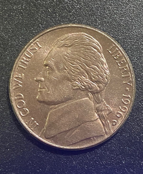1996---D--Jefferson--Nickel---Black-Color?