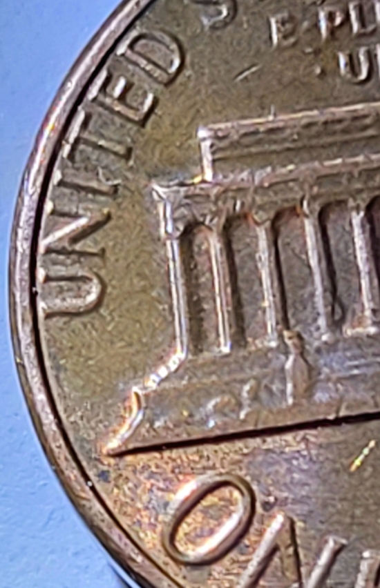 1983-Lincoln-Cent--No-Mint--Die-Break