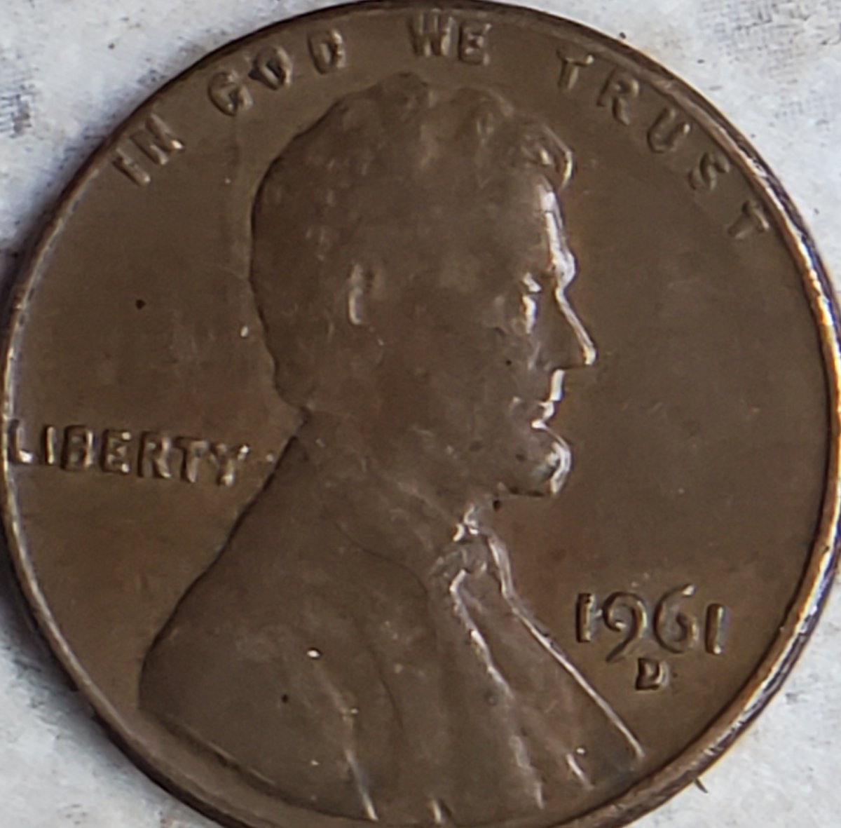 1961-D-Lincoln-Memorial-Cent,-Extra-Strip-Running-Down-East-Side-Of-Bust?