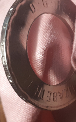 Toonie-Edge-Lettering