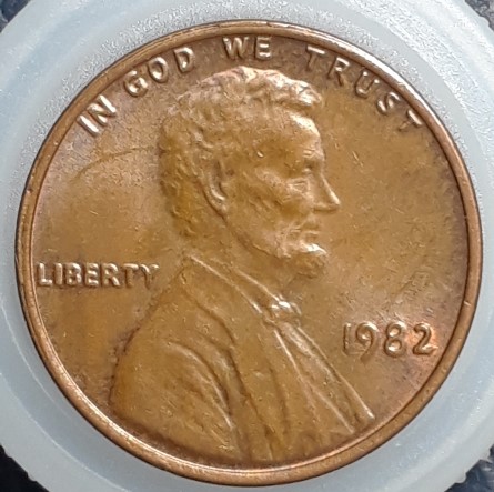 1982-Small-Date-Zinc-LMC:-Iso-DDR:-Seeing-Die-Scratches?