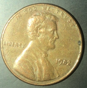 1982-D-&-1982-Lincoln-Cents-Small-And-Large-Data