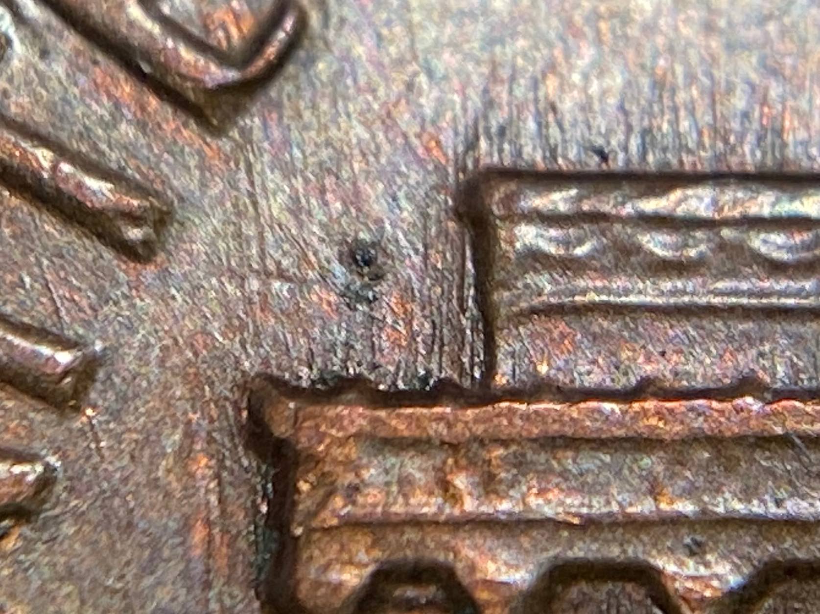 1983-Lincoln-Memorial-Cent--DDO-002-FS-102-And-Off-Center