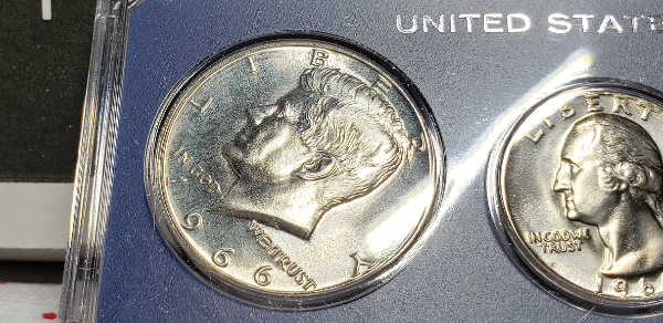 Rare-Coins-In-Uncirculated-Package