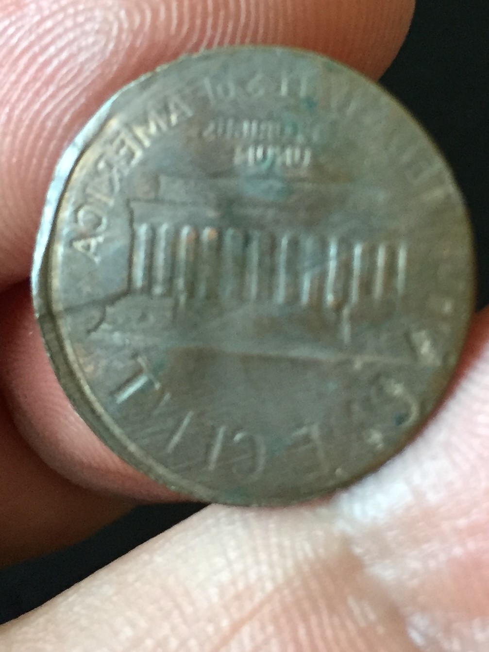 Lincoln-Penny-Error-Question---Two-Sides-Of-Memorial---One-Backwards