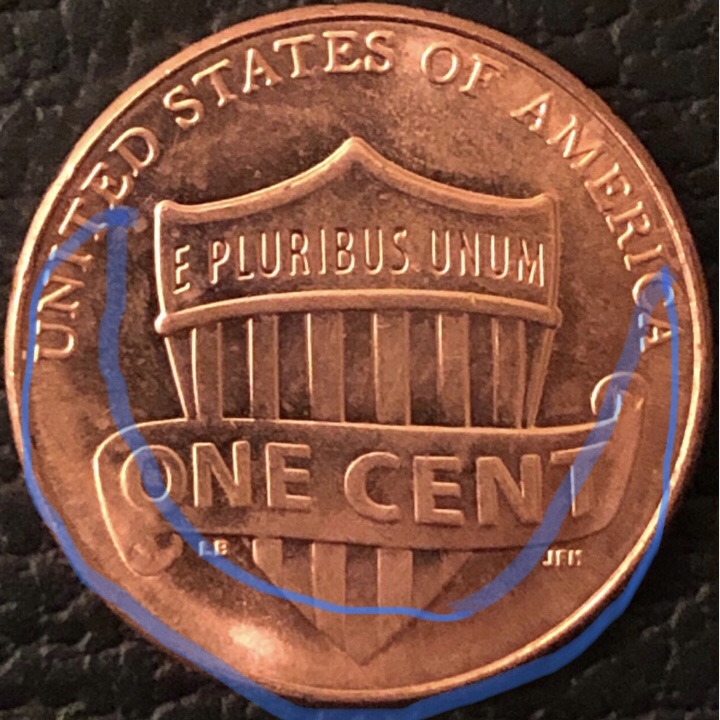 2010-D-Lincoln-Shield-Cent-With-Squeeze-Press-Edge?
