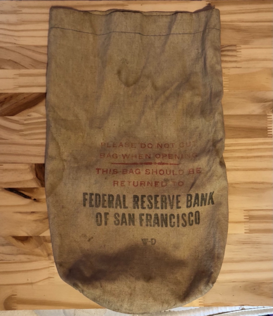 Dating-A-Federal-Reserve-Bank-Of-SF-Bank-Bag?