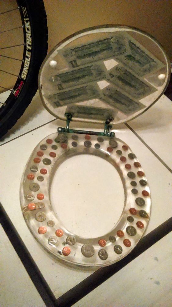 Post-Your-Coins-With-Toilets