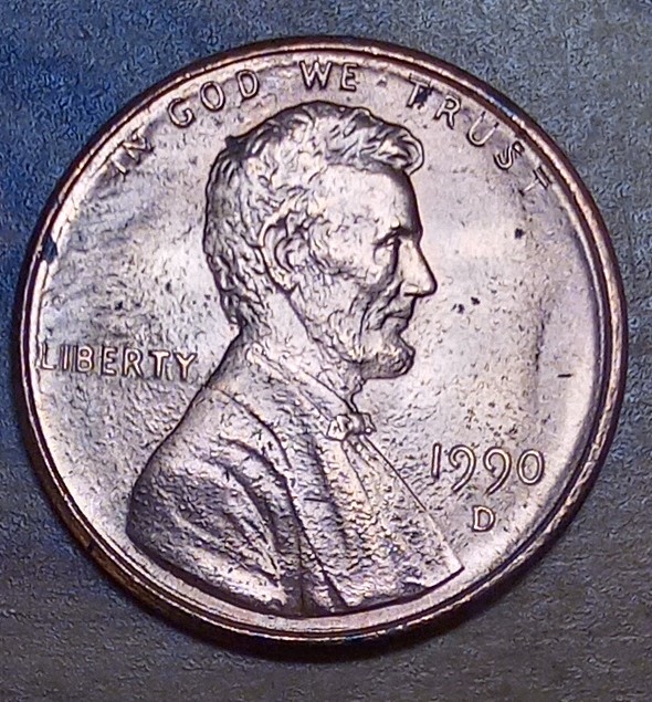 1990-D-Lincoln-Memorial-Cent-With-Strikethrough-Or-Plating-Issues?