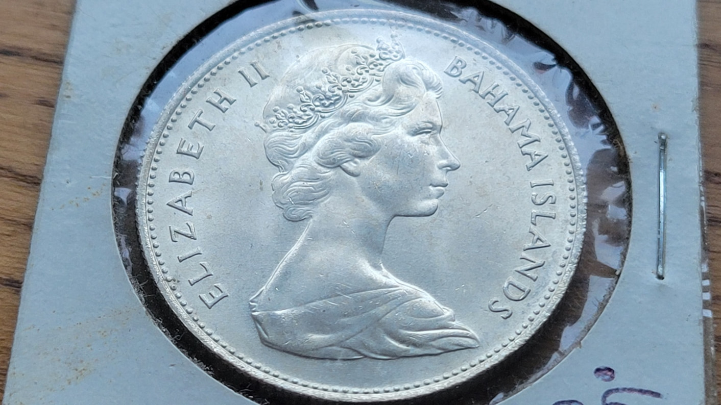Post-Your-Coin-/-Medal-/-Bank-Note-With-A-Shell