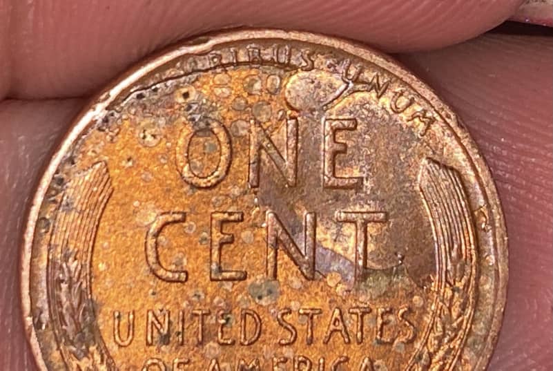 1952-Wheat-Penny-With-Weird-Markings-On-Reverse