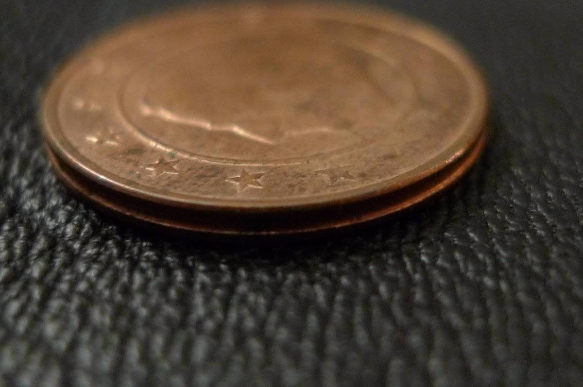 Show-Your-Coins-With-Different-Edges