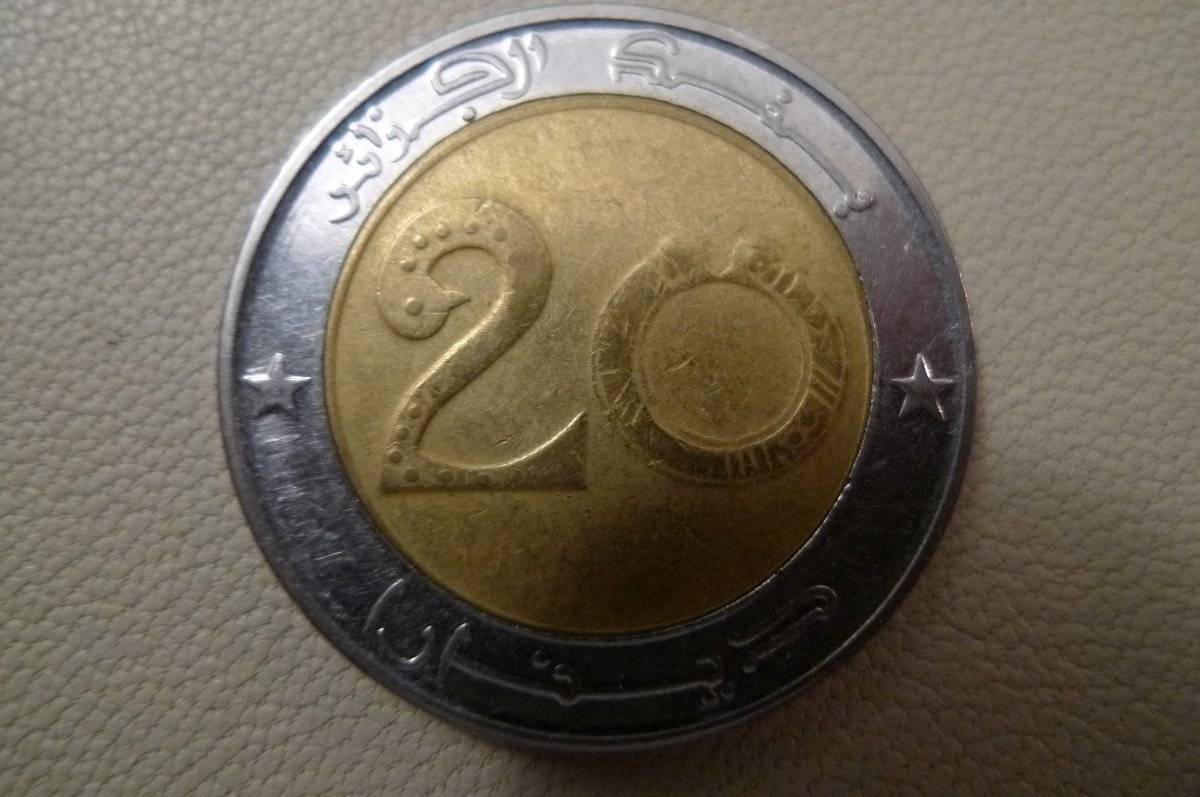 Show-Off-Your-Bi-Metallic-Coins-World-Wide
