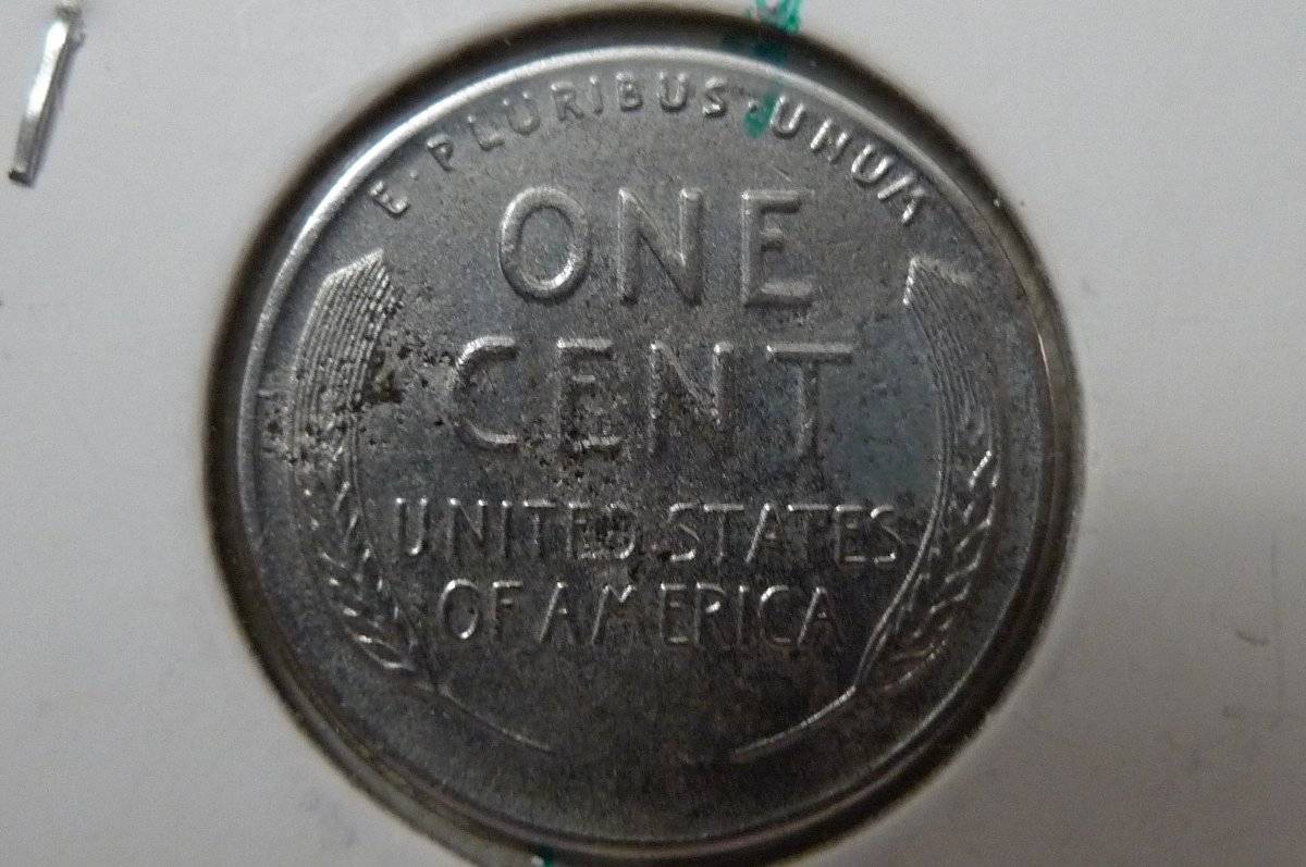 1943-D--Steel-Penny-From-OBW-Roll-On-Ebay-.