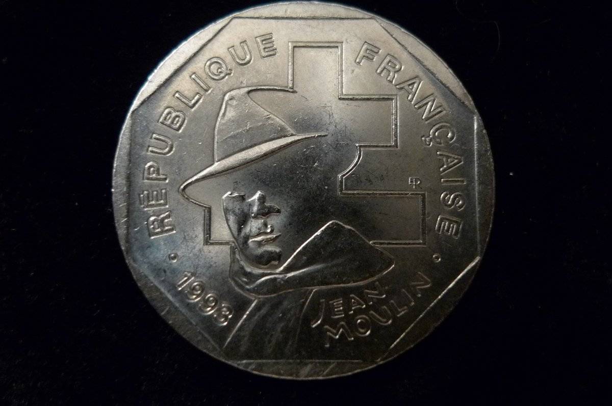 Show-Your-Coins-With-Different-Edges