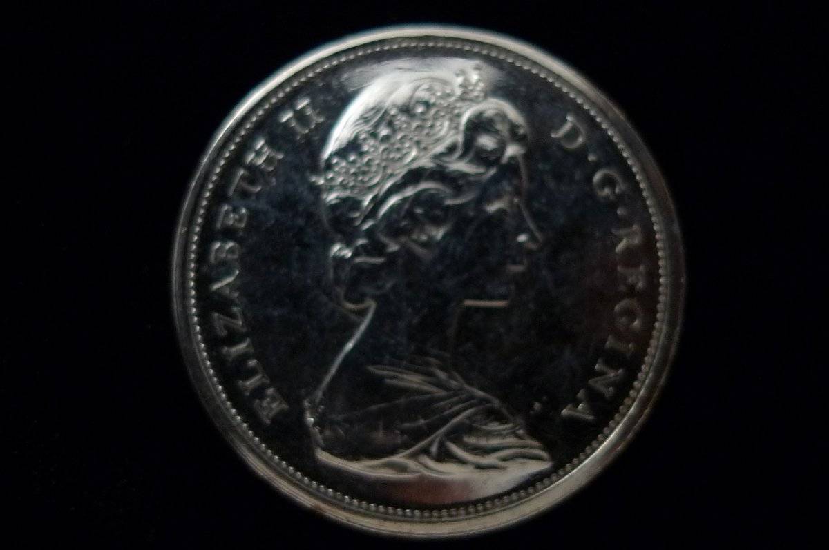 Post-Your-Coins-With-Coats-Of-Arms,-Shields,-Crests,-Crowns,--Etc.